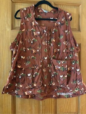 Duluth chicken garden vest